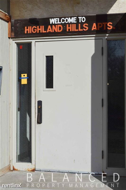 2910 SE Kentucky Ave - Photo 2 of 10