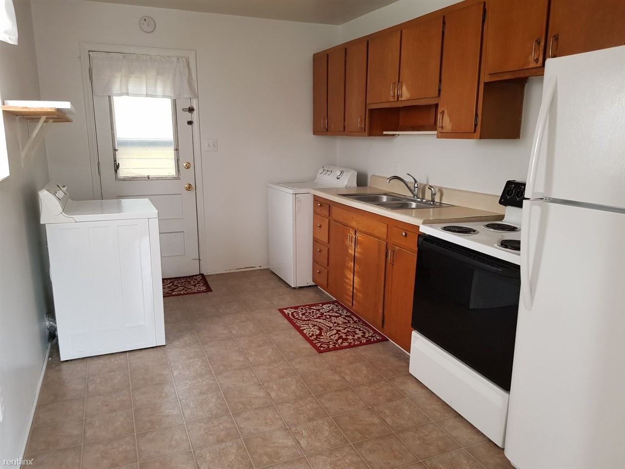 Carolyn Apartments - Photo 3 of 14