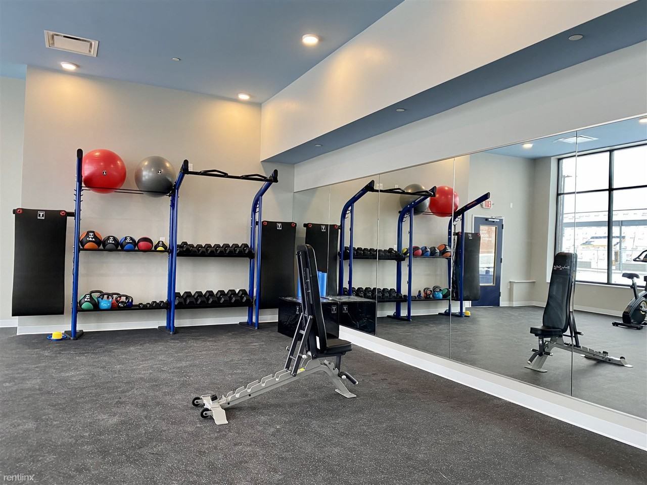 HOM Flats at 28 West - Photo 3 of 17