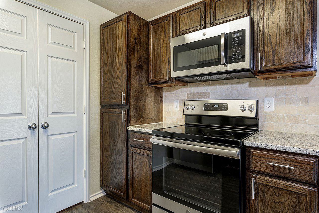 5241 North Tarrant Pkwy - Photo 2 of 6