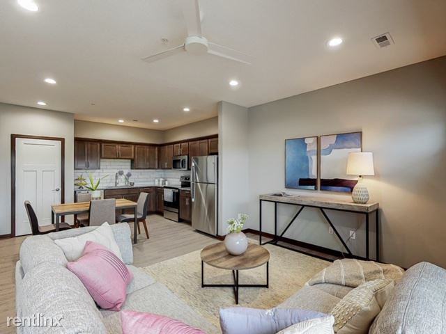 Stratford Crossing Townhomes Apartments 1060 Nw Victoria Ln, Waukee