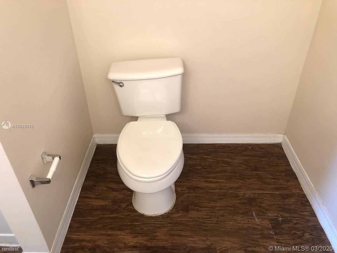 11730 SW 2nd St - Photo 2 of 22