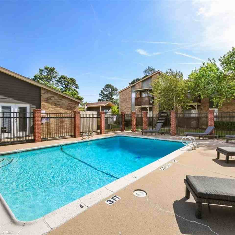 Oakwood Apartments 2003 Wesley Dr, Arlington, TX 76012 Zumper