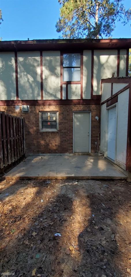 Parrish Place Apartments - Photo 2 of 5