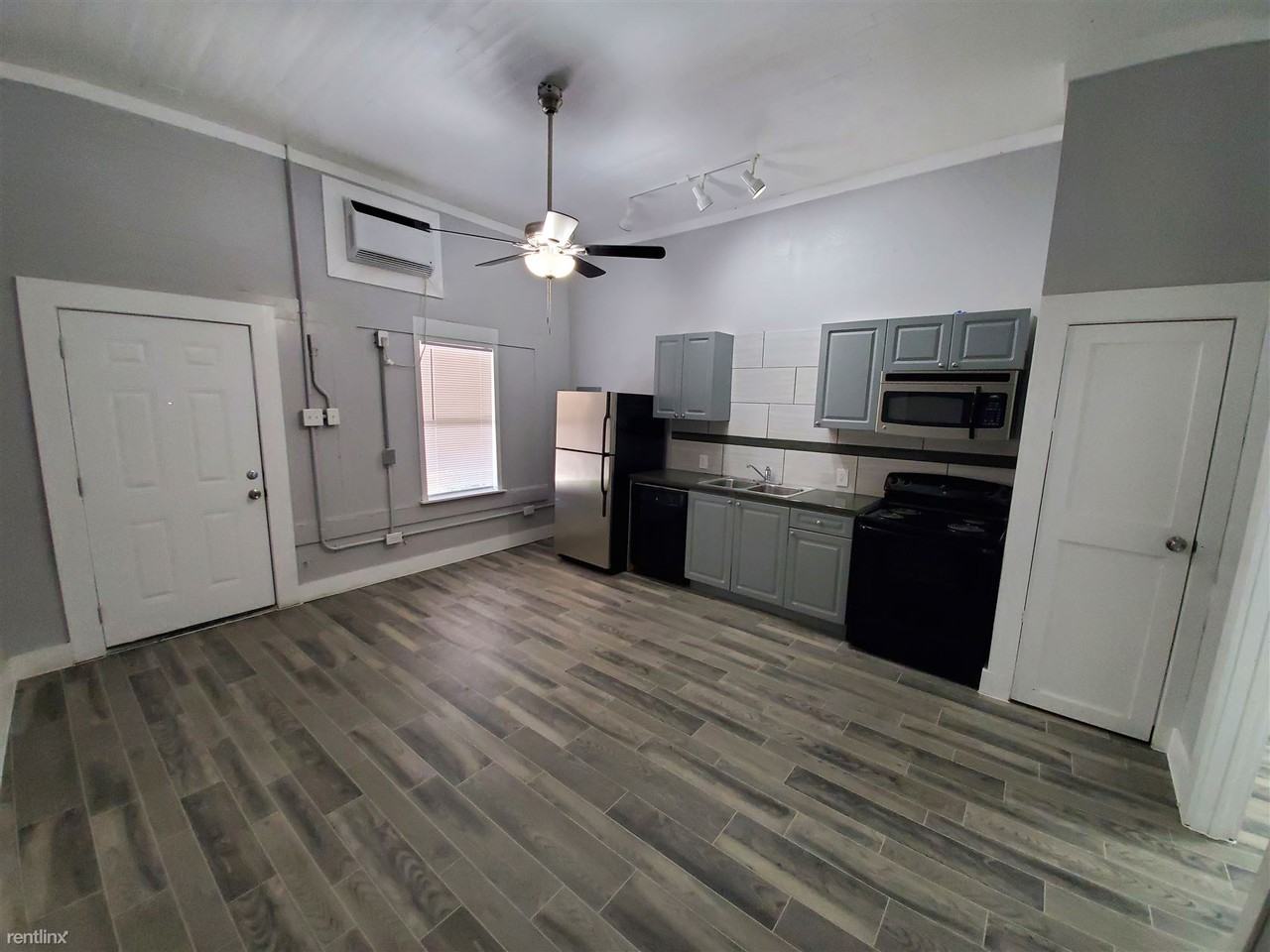 3430 S Flores St - Photo 3 of 15