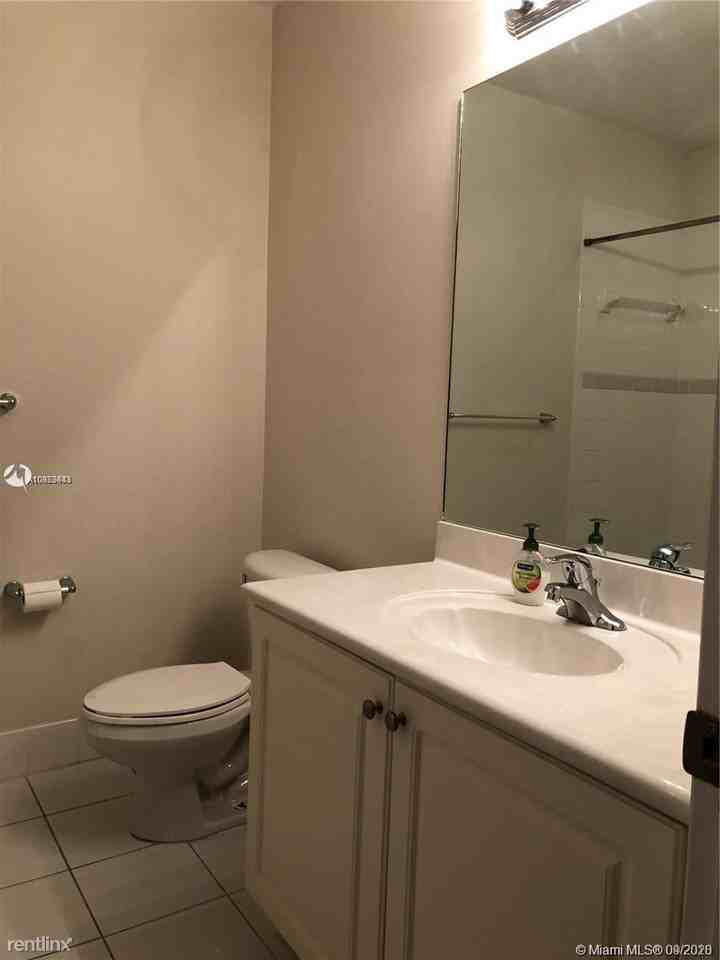 620 SW 147th Ter - Photo 2 of 12
