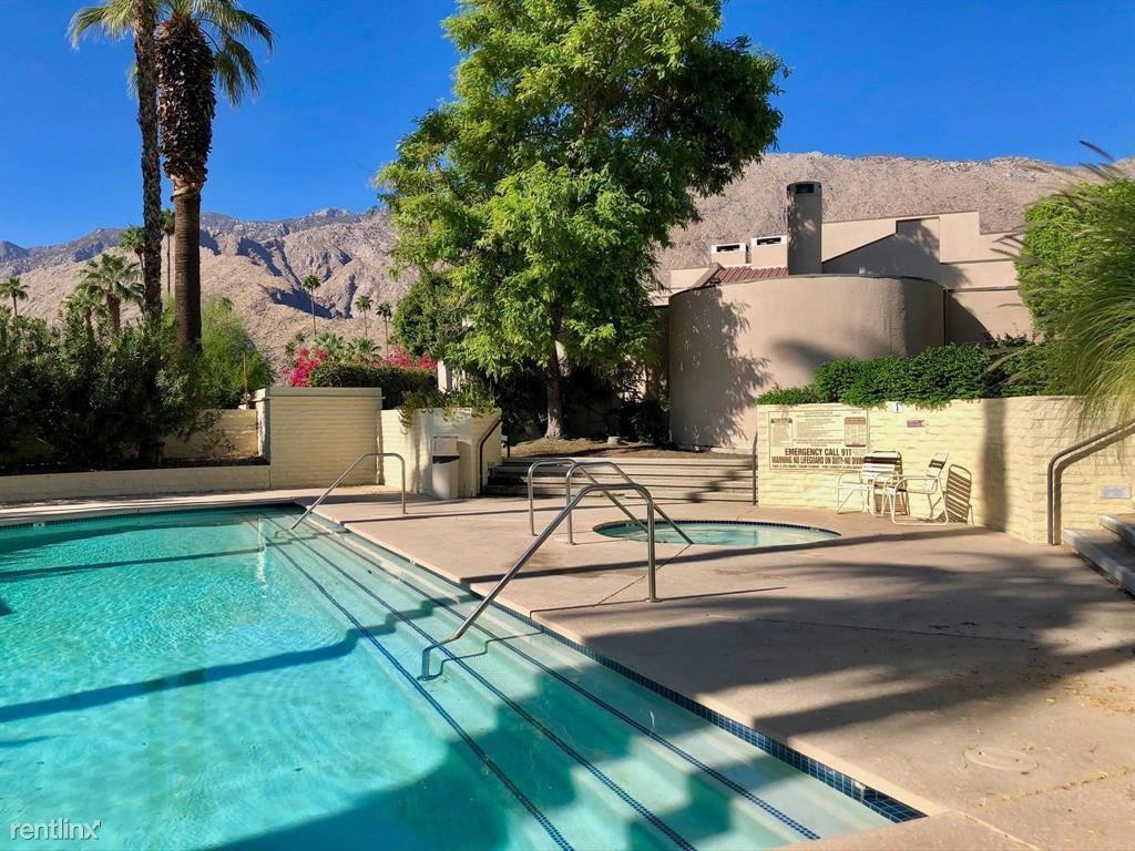 999 Village Sq S - Photo 3 of 12