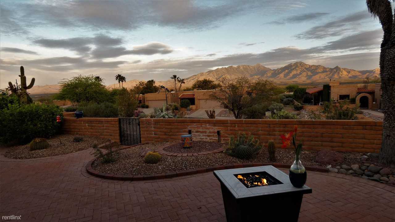 3343 S Calle Del Albano - Photo 2 of 32