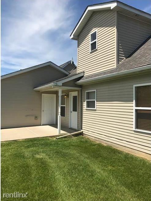 726 Cattail Ln - Photo 2 of 9