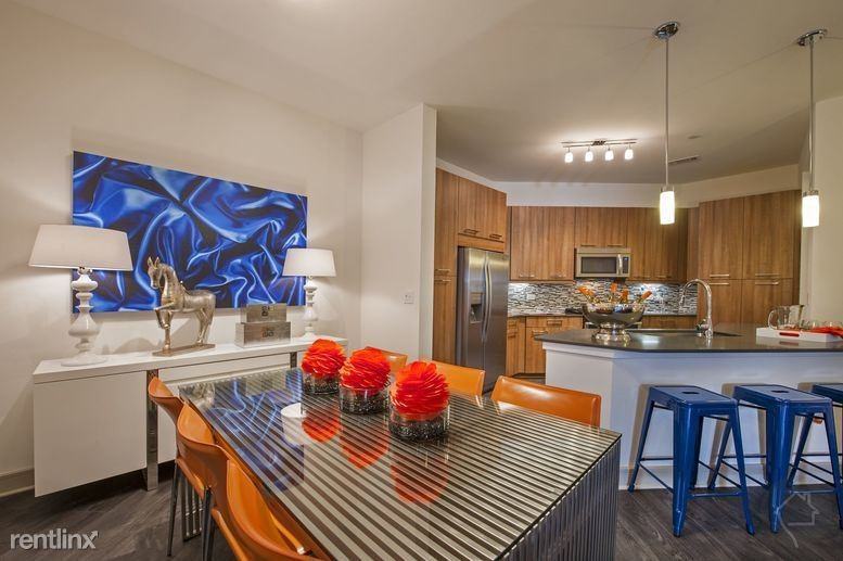 Pearl 21 Eleven - Photo 2 of 3