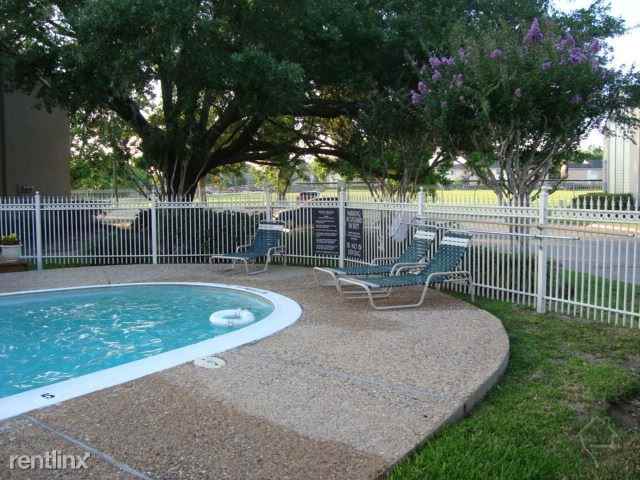 Pearland Village - Photo 3 of 4