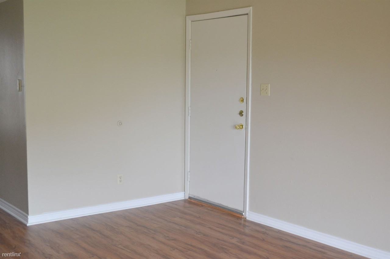 2915 Prairie Flower Cir - Photo 2 of 17