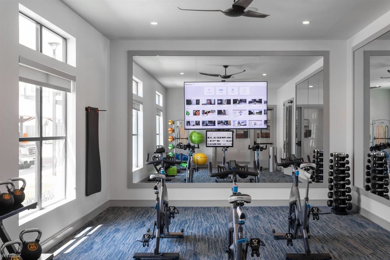 5223 Avalon Point - Photo 2 of 11