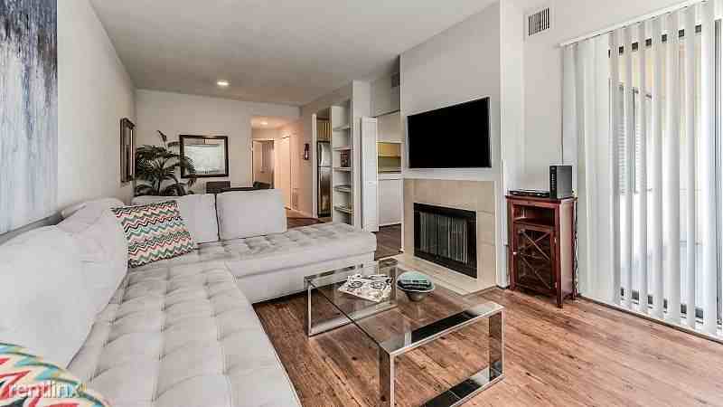 1818 Augusta - Photo 3 of 7