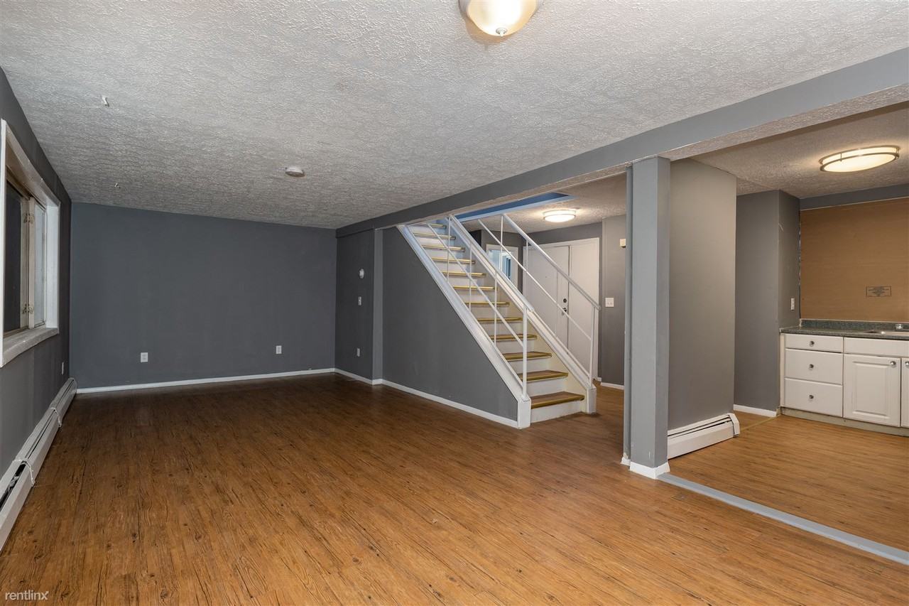 137 Naugatuck St Apartments 139 Naugatuck St, Hartford, CT 06120 Zumper