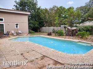 14103 Oakstead St - Photo 3 of 17