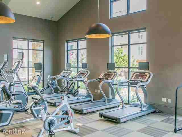 10923 Boudreaux Rd - Photo 3 of 10