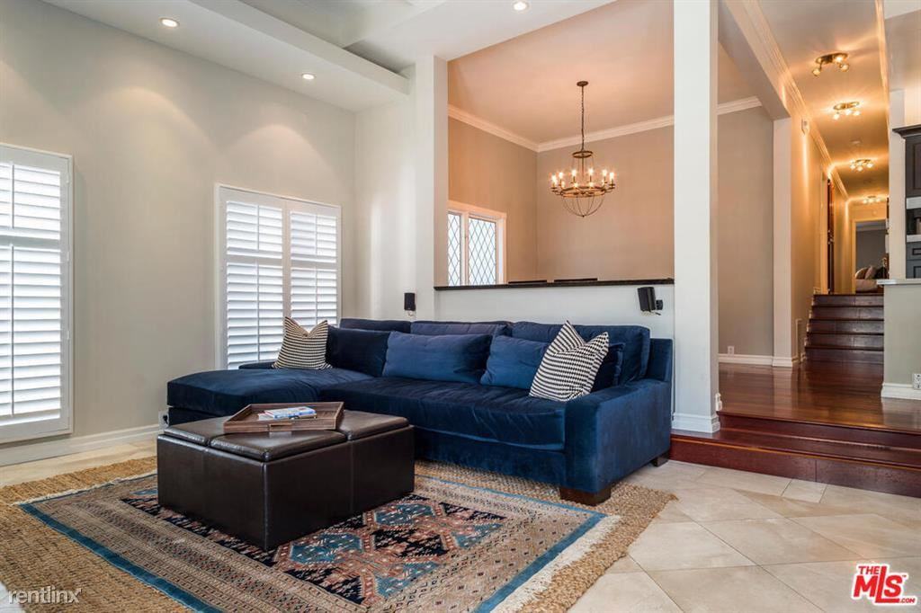 20 Ketch St #1 - Photo 2 of 10
