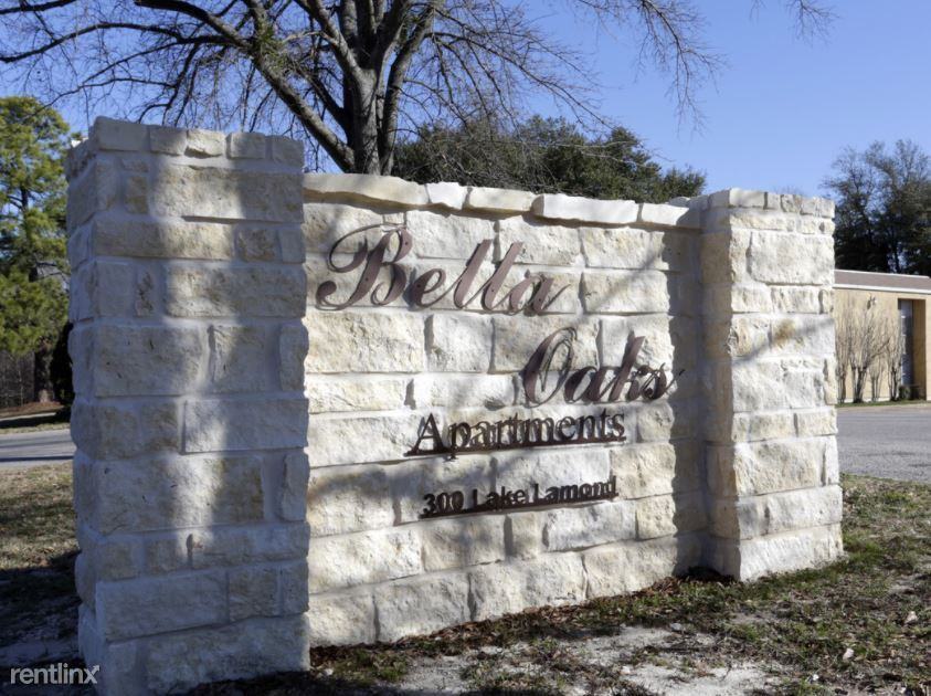 Bella Oaks - Photo 2 of 11