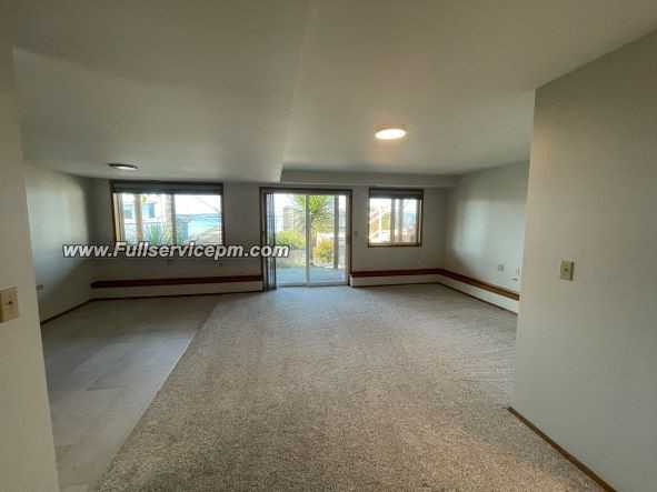 28128 9th Ave S - Photo 2 of 24