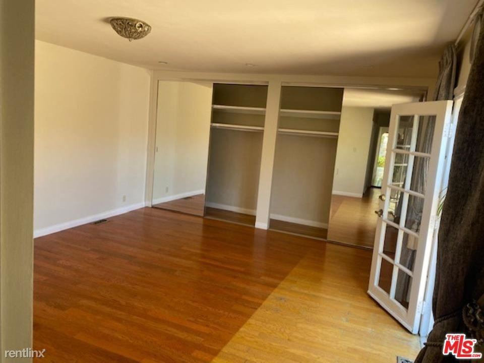 535 Winslow Ave - Photo 3 of 10