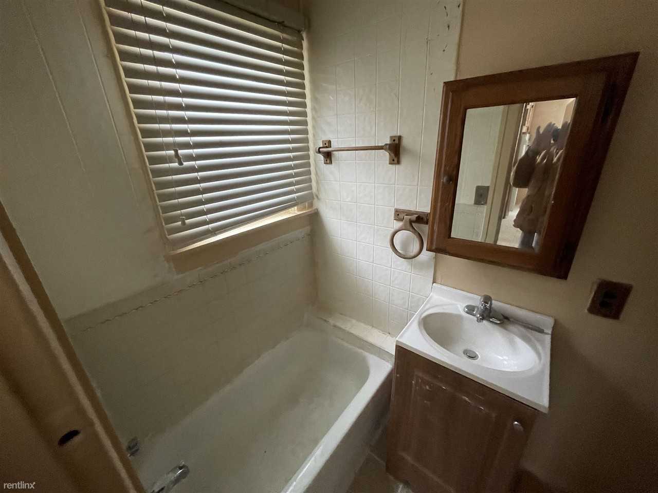 2013 Kansas Ave - Photo 3 of 10
