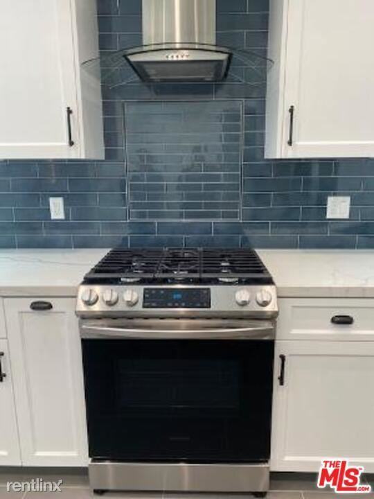 1019 Marco Pl - Photo 2 of 10