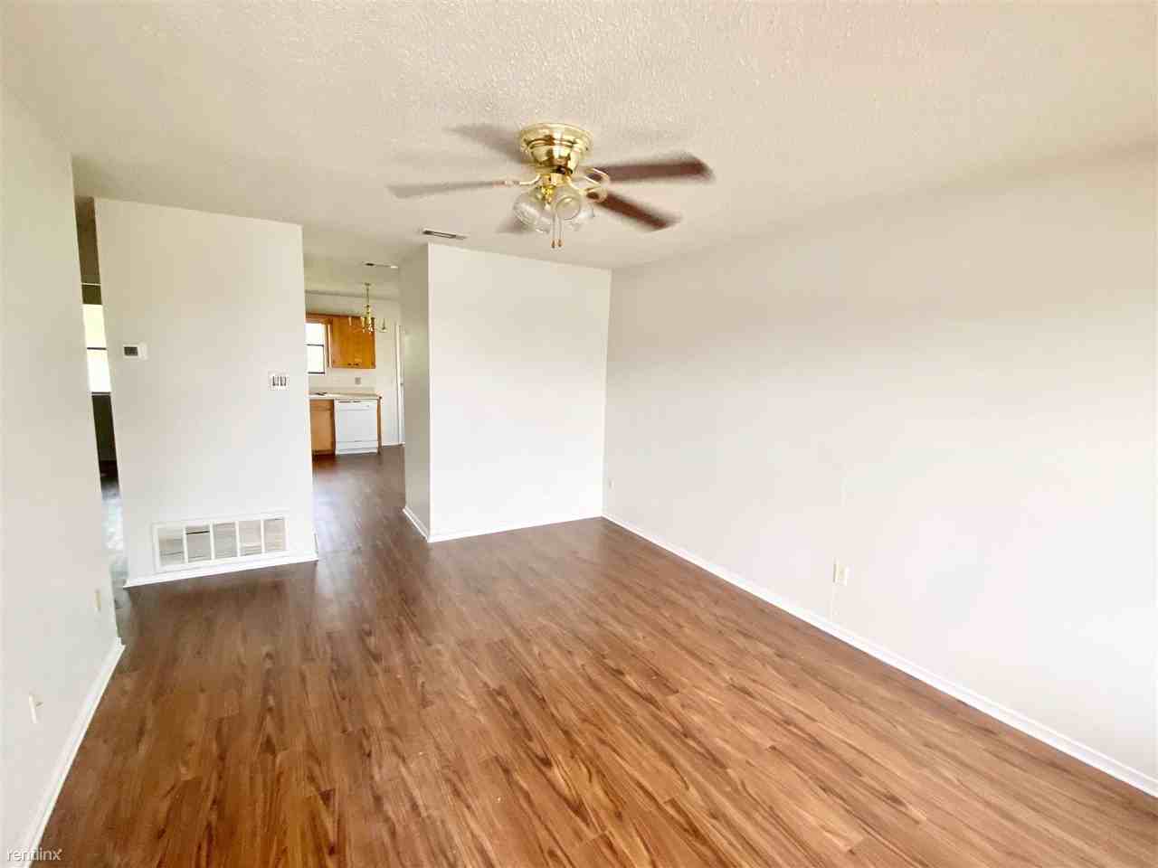 3323 Chisholm Trl - Photo 2 of 6