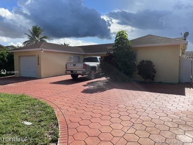 19550 Nw 57th Pl - Photo 2 of 6