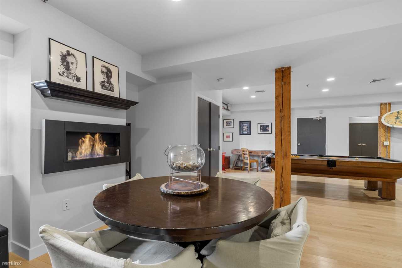 72 Orange St - Photo 3 of 10