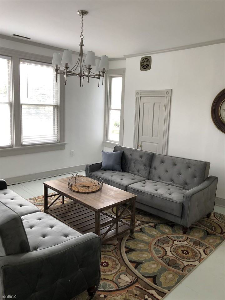 106 N James St - Photo 3 of 7