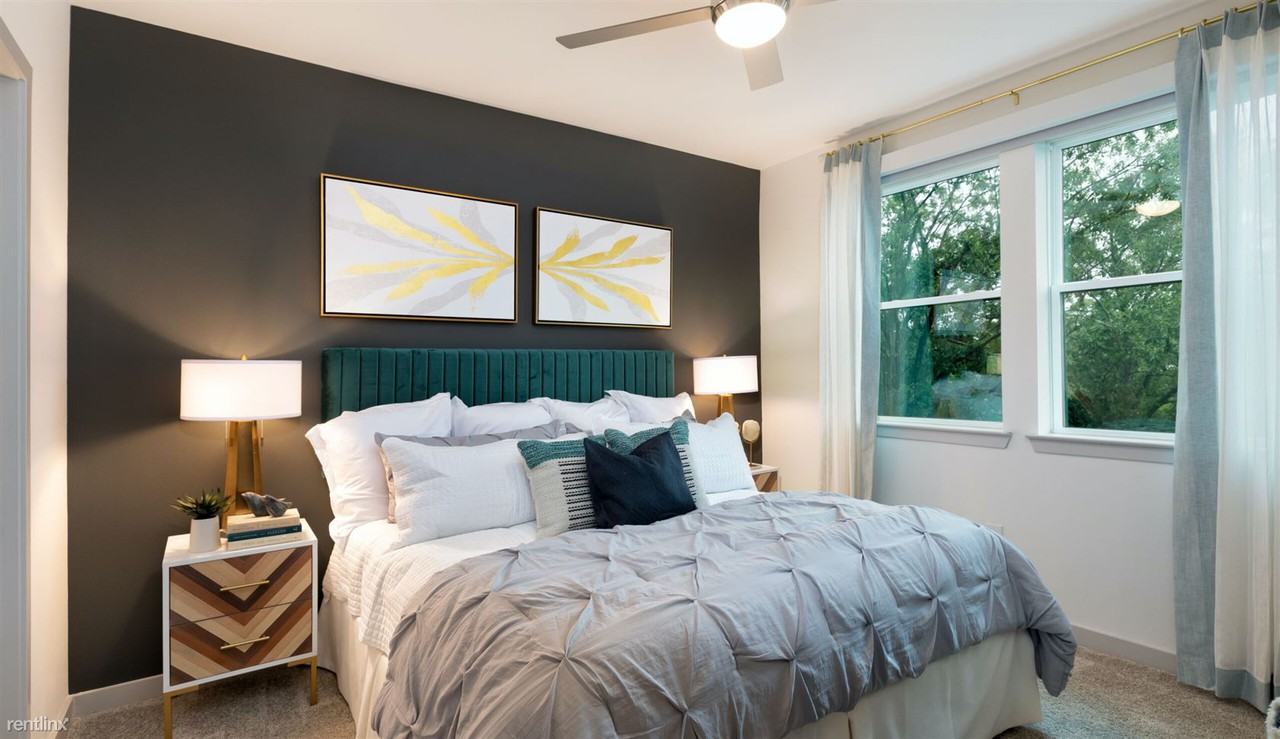 W Dallas, River Oaks Area - Photo 3 of 13