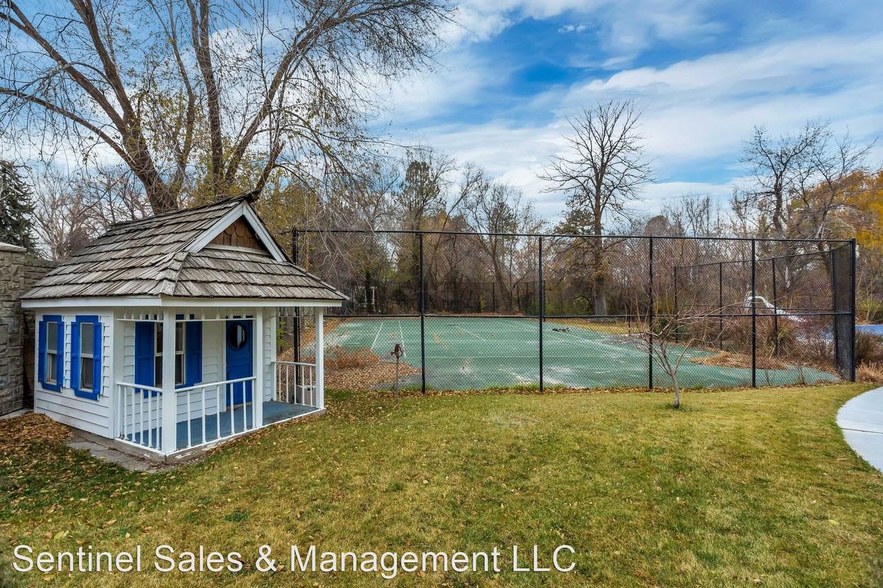 6190 S Holladay Blvd - Photo 2 of 50