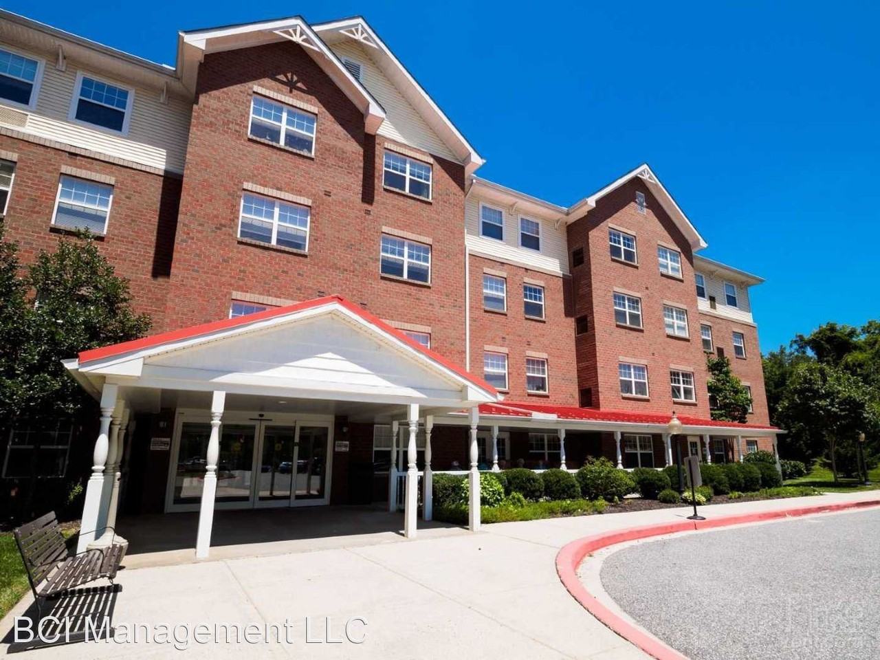 100 Greenway - Photo 2 of 11