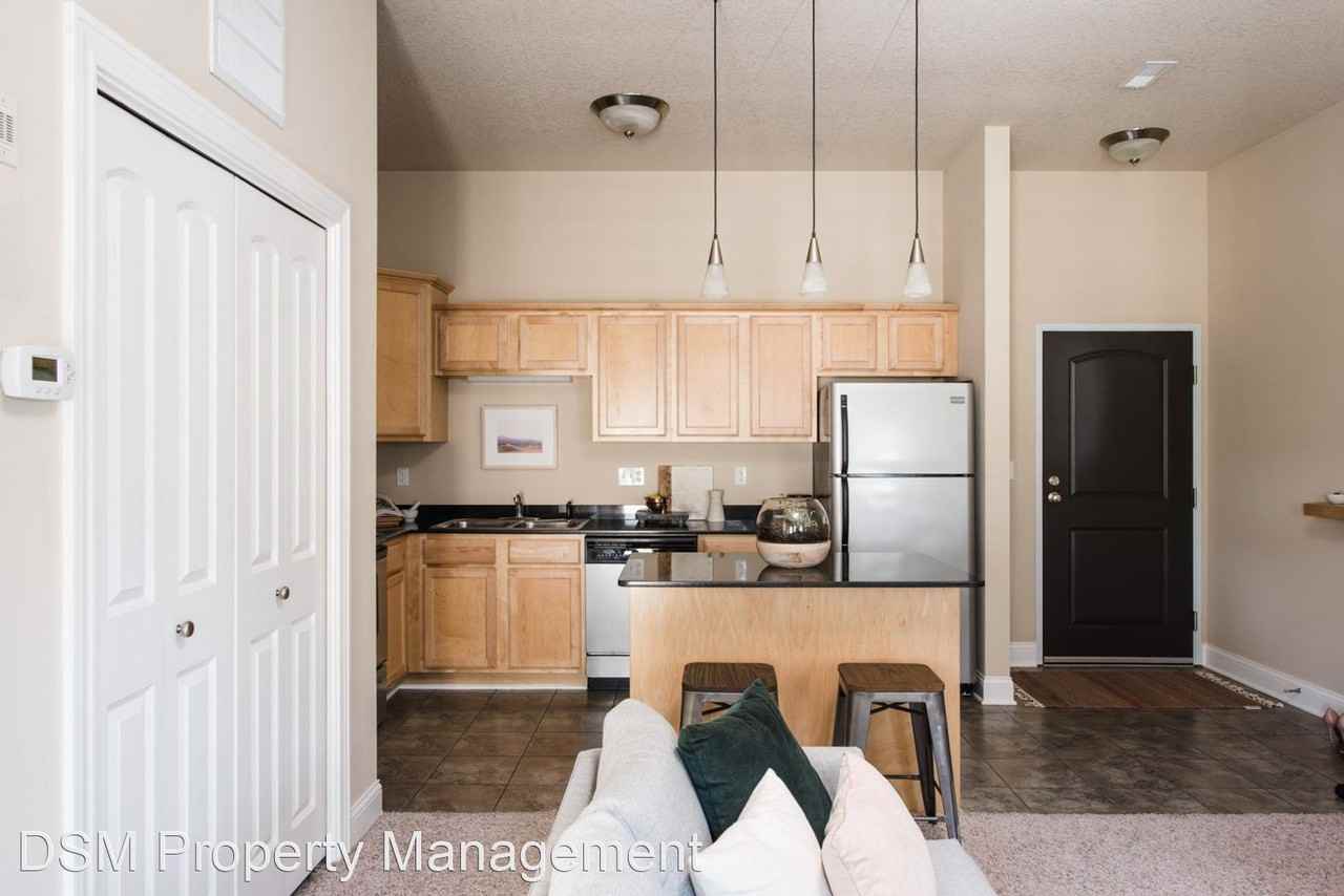 119 Crystal Street - Photo 3 of 14