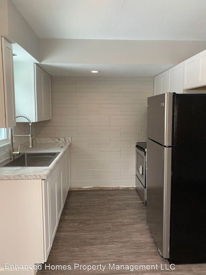 2704 Magnolia Drive - Photo 2 of 10