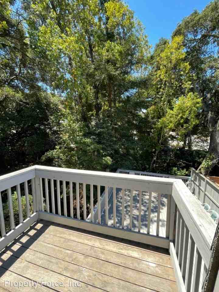 17-25 Devonshire Blvd - Photo 2 of 17