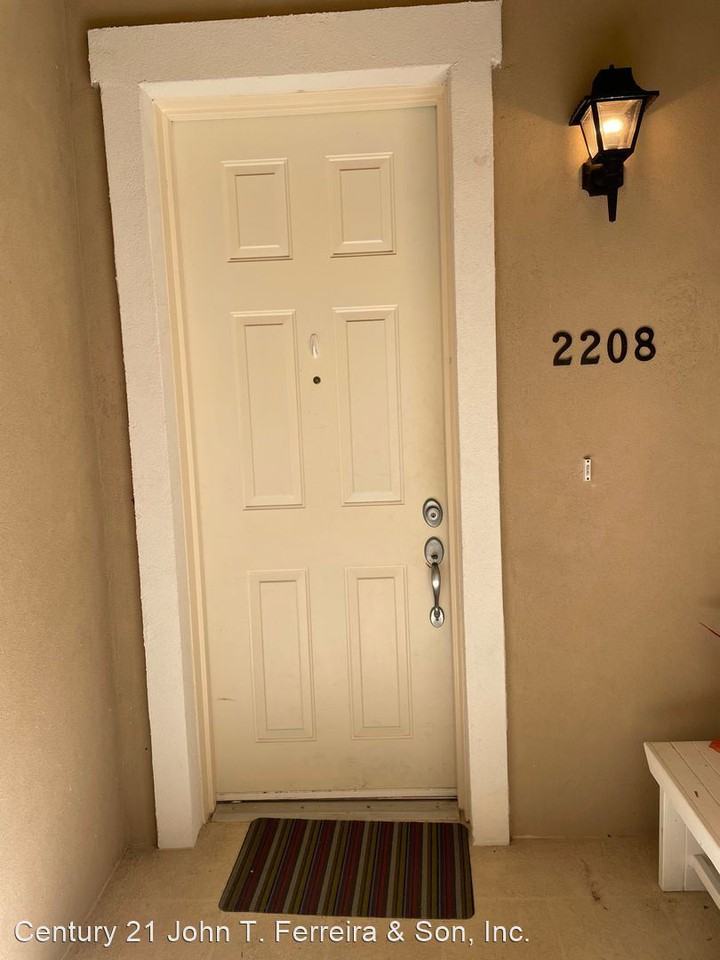 95068 Summerwoods Cir #2208 - Photo 2 of 12