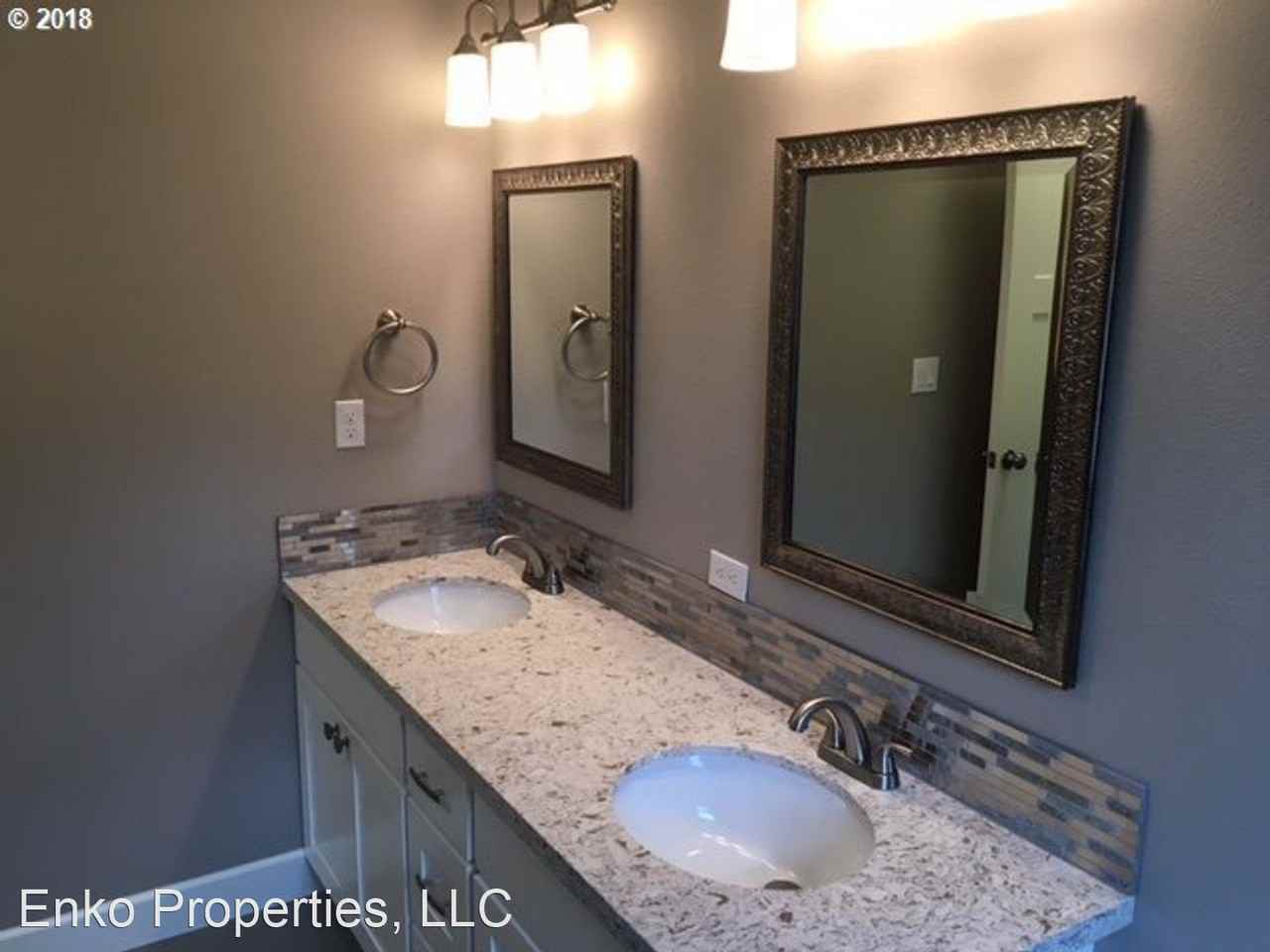 18467 Se Blanton St - Photo 3 of 12