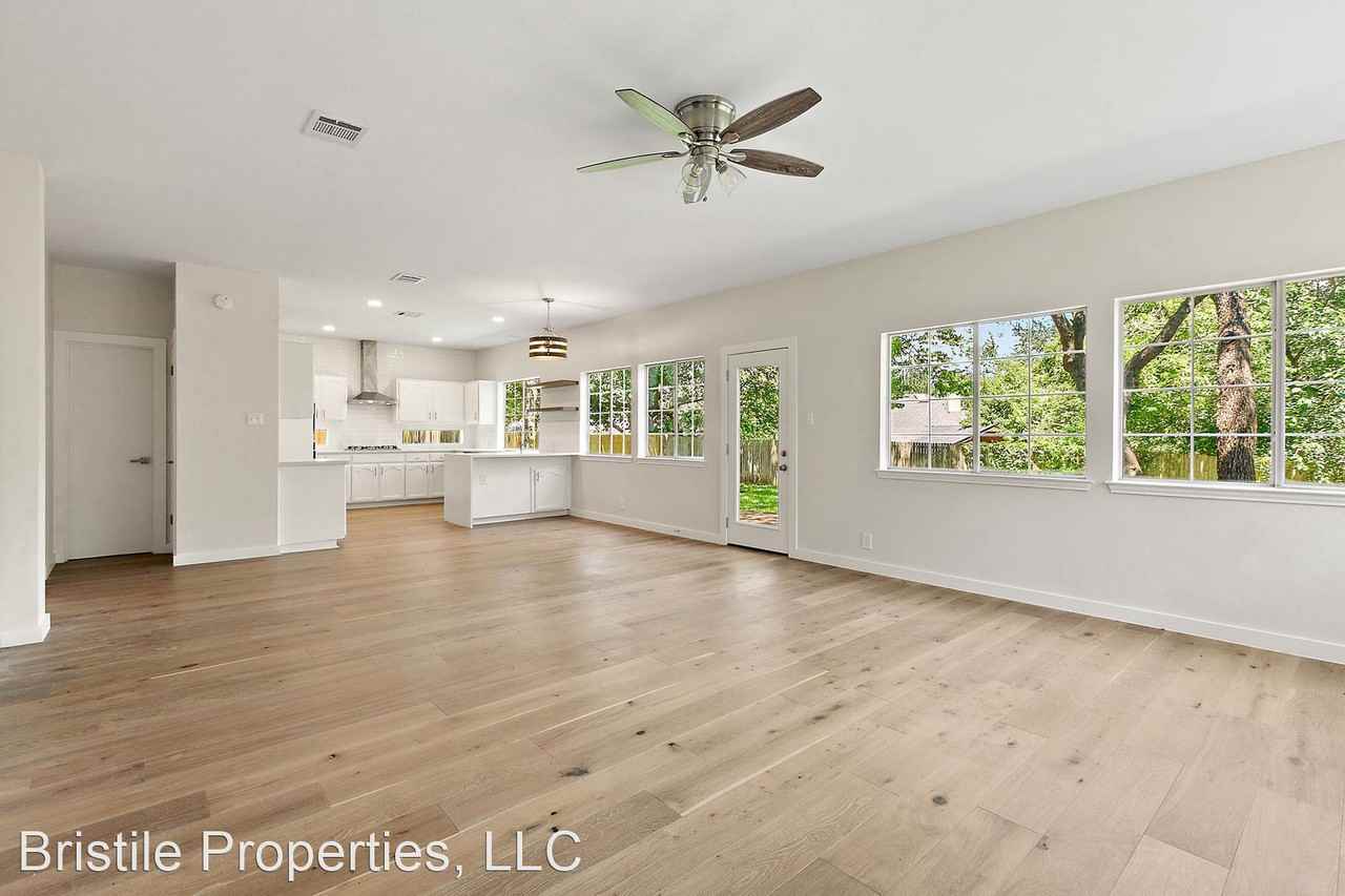 3811 Standfield Ct - Photo 2 of 16
