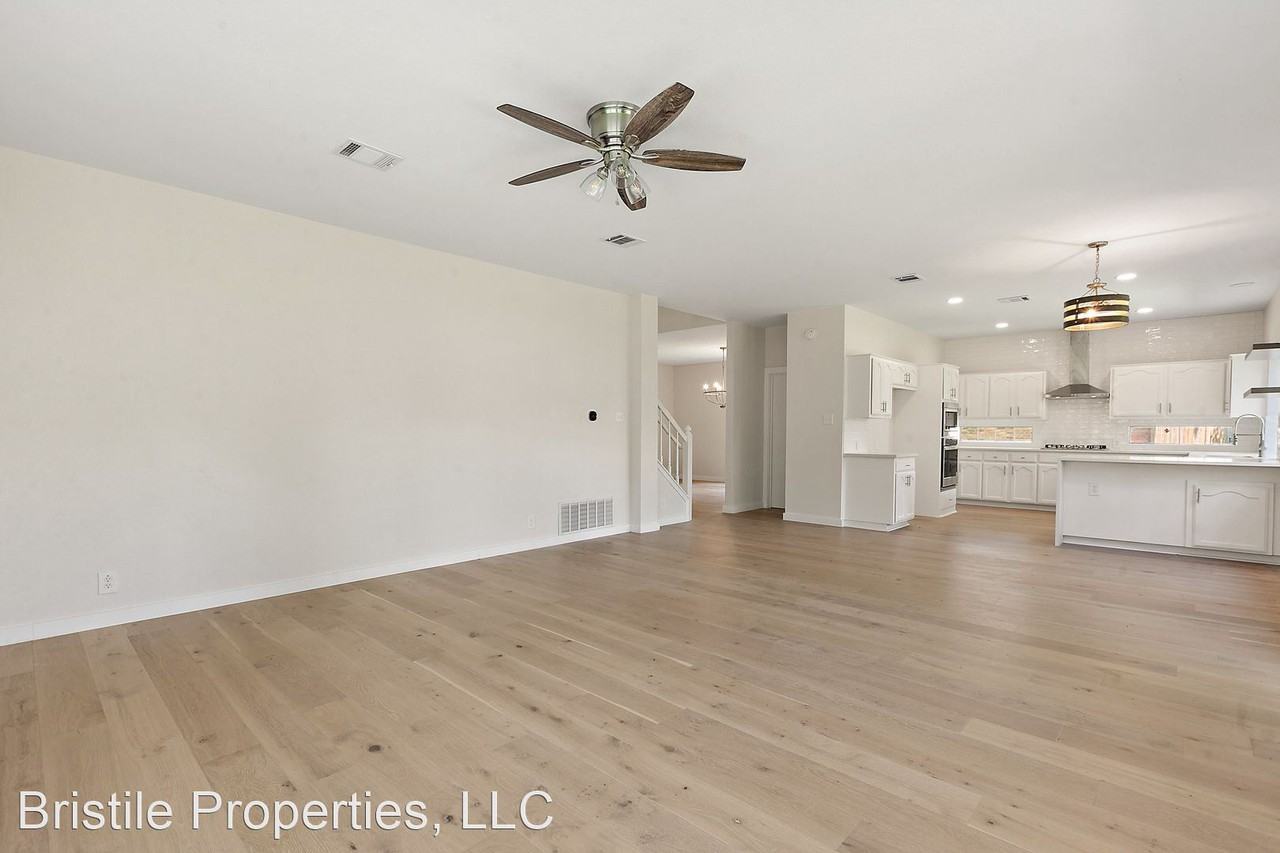 3811 Standfield Ct - Photo 3 of 16