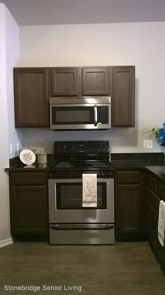 205 West Beech Street - Photo 2 of 6