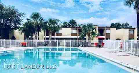 1913 Art Museum Drive - Photo 2 of 3