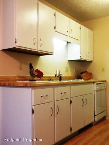 321 Prairiewood Cir S #102 - Photo 2 of 9