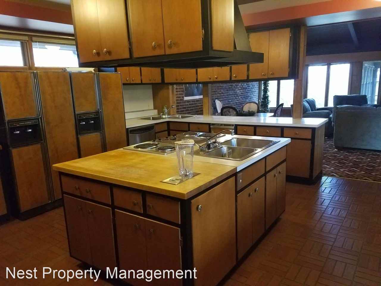 2060 Melrose Ave - Photo 3 of 36