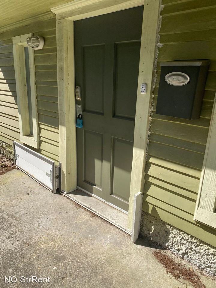 1511 Broadway St #B - Photo 2 of 6