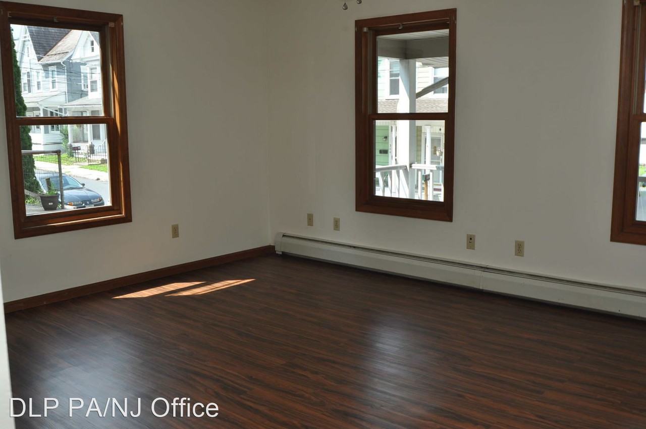 201-205, 211-215 1st Street - Photo 2 of 18