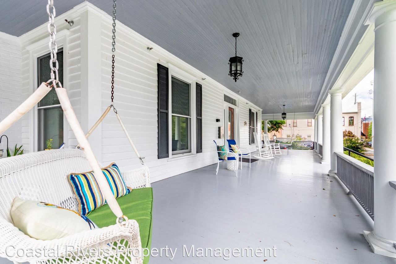 121 E 2nd Street - Photo 2 of 9