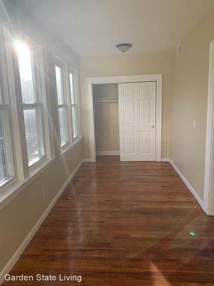 17 Yates Avenue - Photo 2 of 17