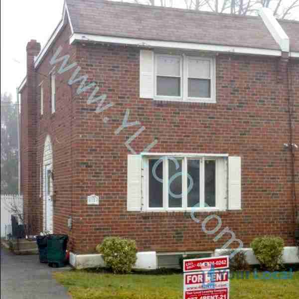 113 N Diamond St - Photo 3 of 4